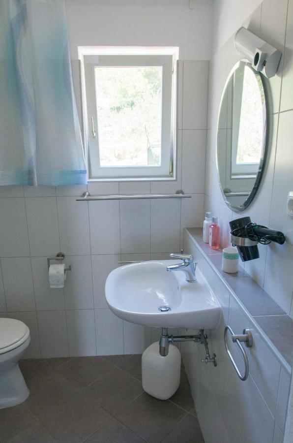 Milica Garden Appartement Prvic Sepurine Buitenkant foto