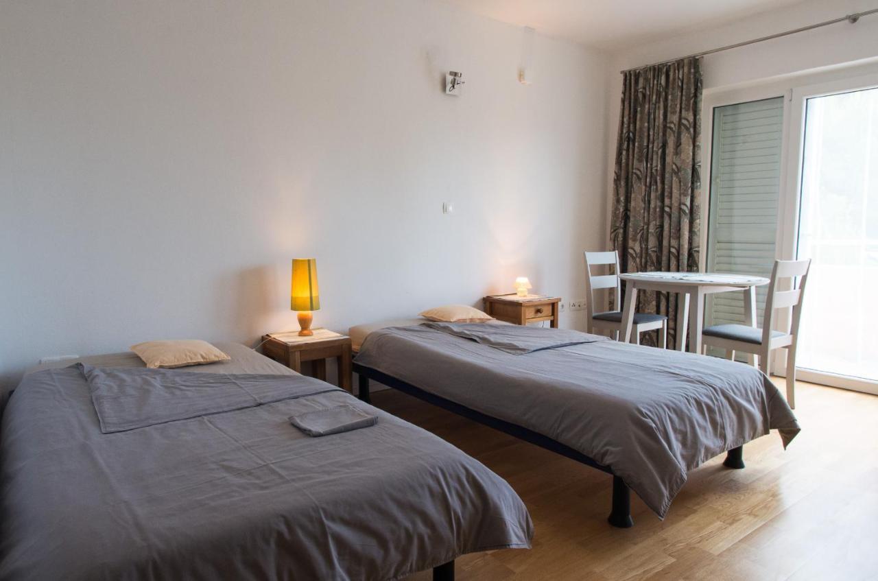 Milica Garden Appartement Prvic Sepurine Buitenkant foto